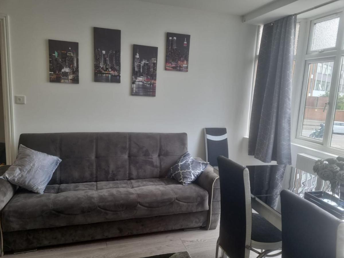 Attractive 2 Bed Apartments Free Wi-Fi And Parking Croydon Exterior foto